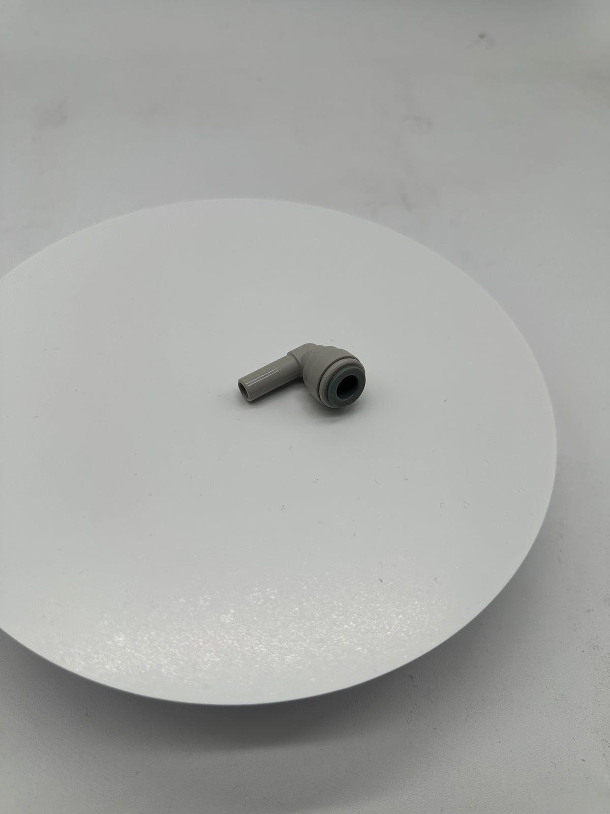 Gray Acetal Plug In Elbow 5/16 Stem - 5/16 Tube